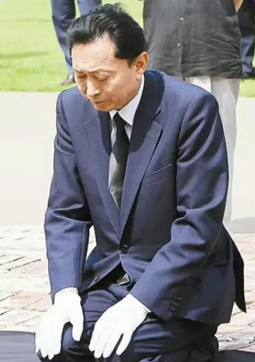 说两个关于“鸠山”这个姓氏的冷知识。
1、“鸠山”是日本世袭的高阶层武士姓氏，在