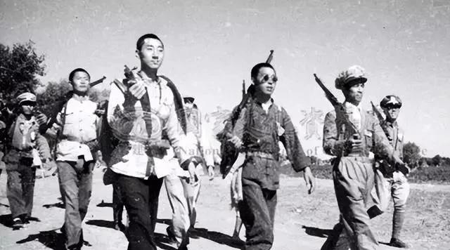 国民党和日本鬼子哪个更坏？
解放前，在江苏灌云有个著名的反动派，叫周法乾。
抗战