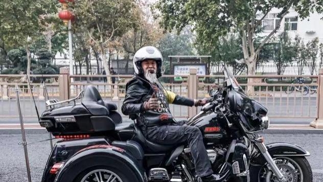 万里骑行俱乐部主席张金成去世，享年63岁，2天前还发了朋友圈