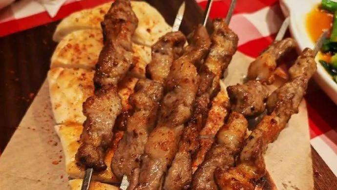 穿越舆论风暴，西贝门店恢复排队