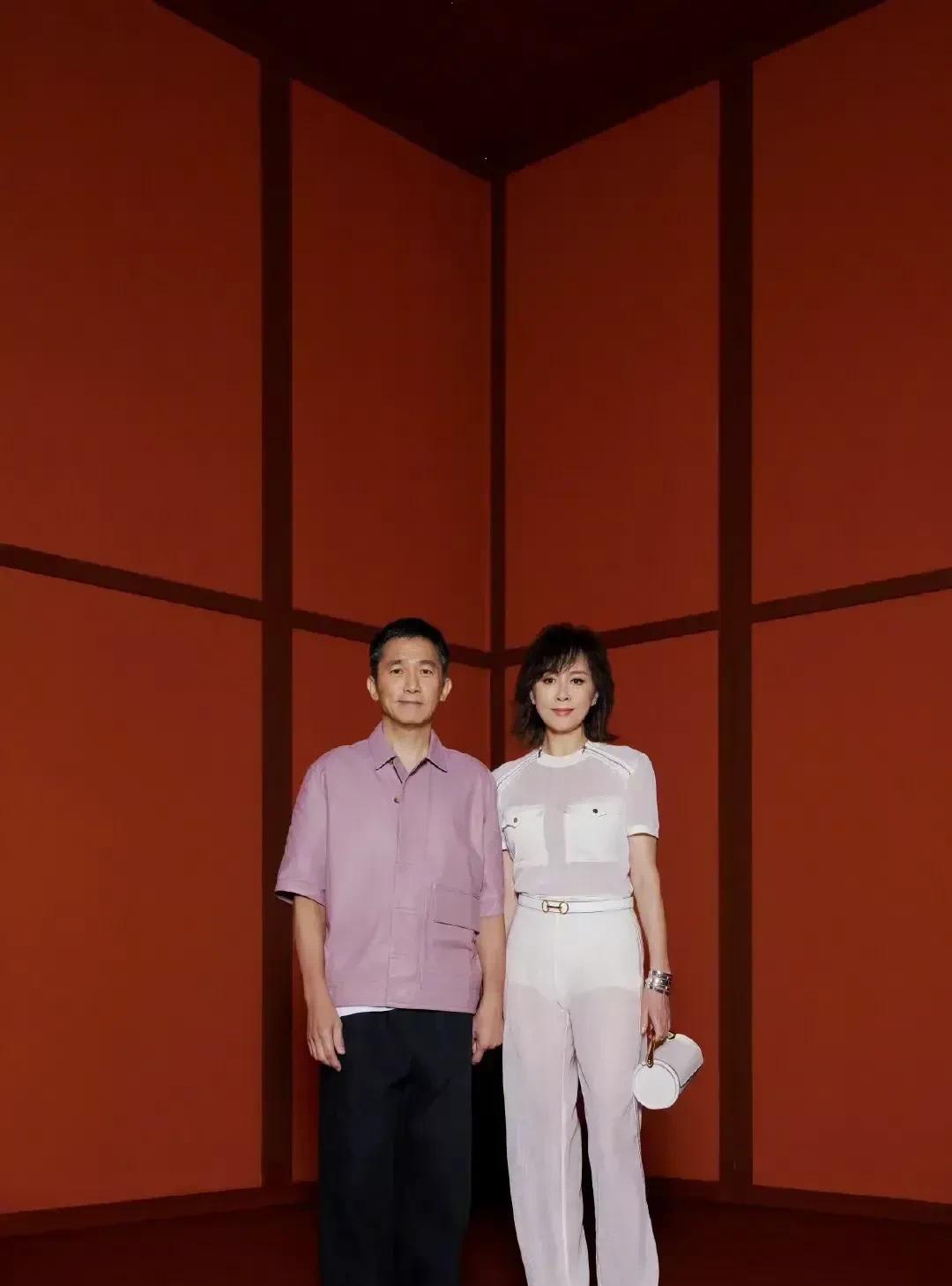 刘嘉玲谈上海看秀感受，梁朝伟也来了！
6月14日上午，刘嘉玲在社交媒体发文，分享