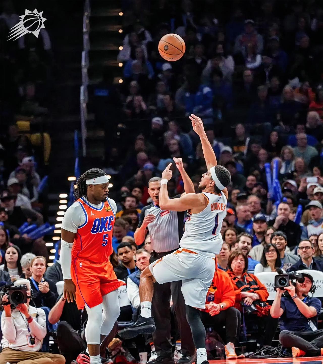 残阵硬拼虽败犹荣！雷霆11连胜势不可挡 亚历山大37分带队力克太阳！
残阵出战仍