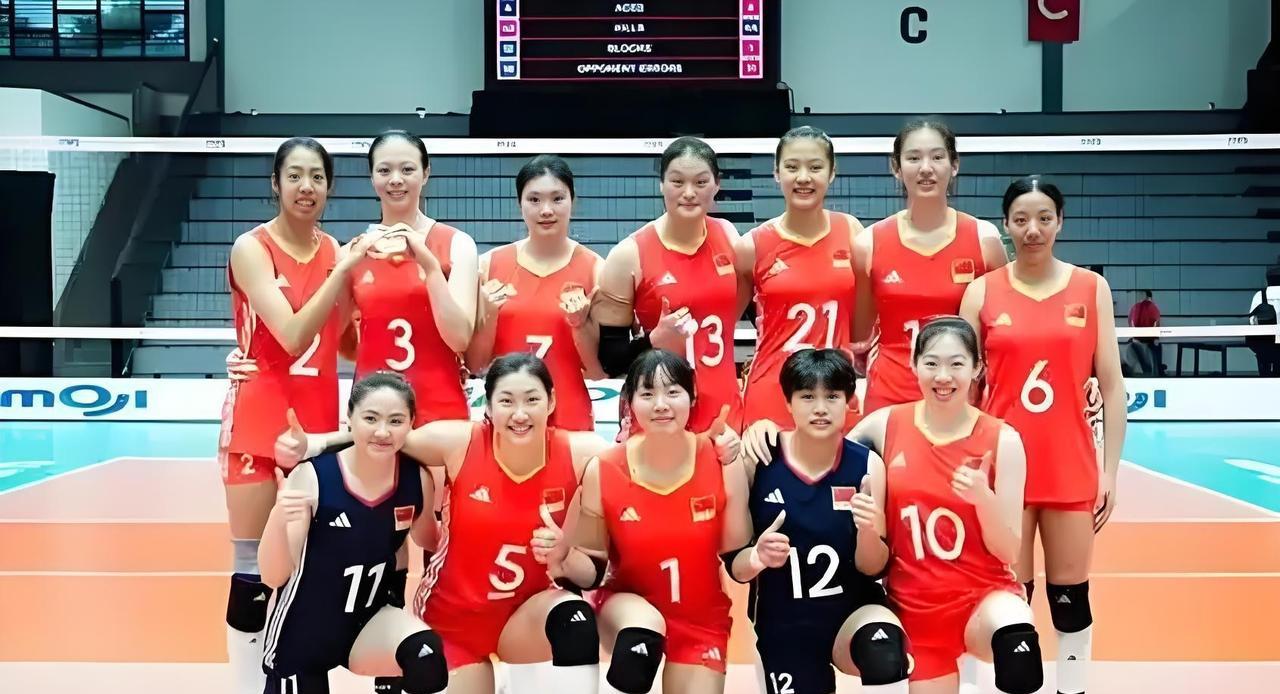 中国女排拿下天王山之战八强稳了
北京时间8月27日晚，2025年女排世锦赛小组赛