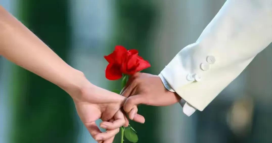 广西宾阳，男子与妻子结婚 第16年，妻子因患病生活无法自理，且需要长期治疗。男子