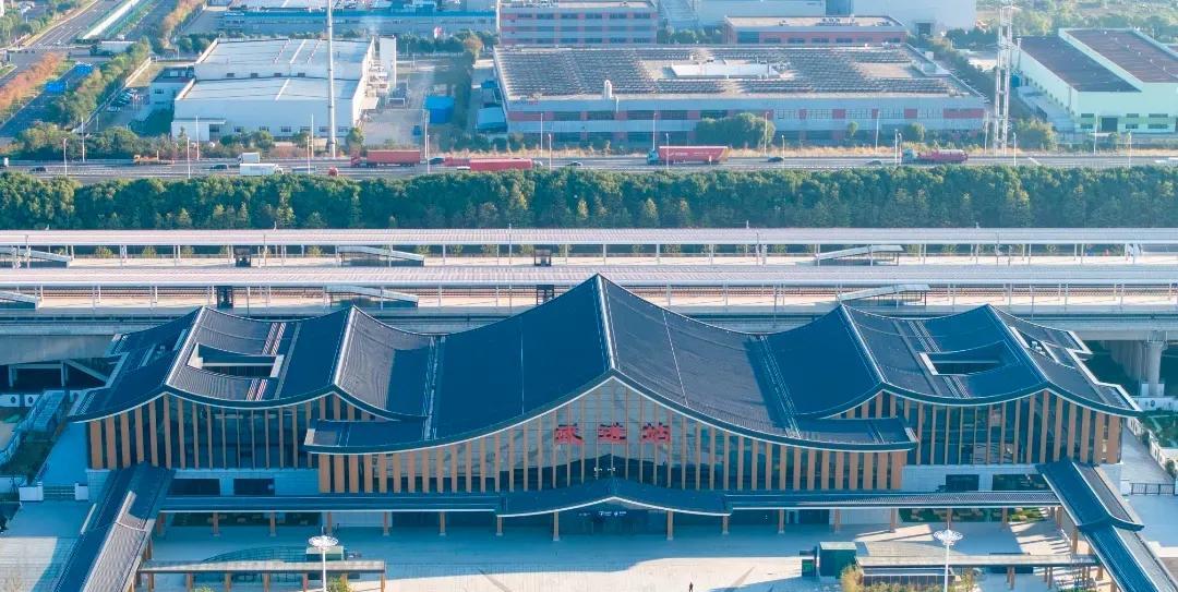 2025年9月28日，沪宁沿江高铁迎来开通运营两周年。两年来，沪宁沿江高铁常州段