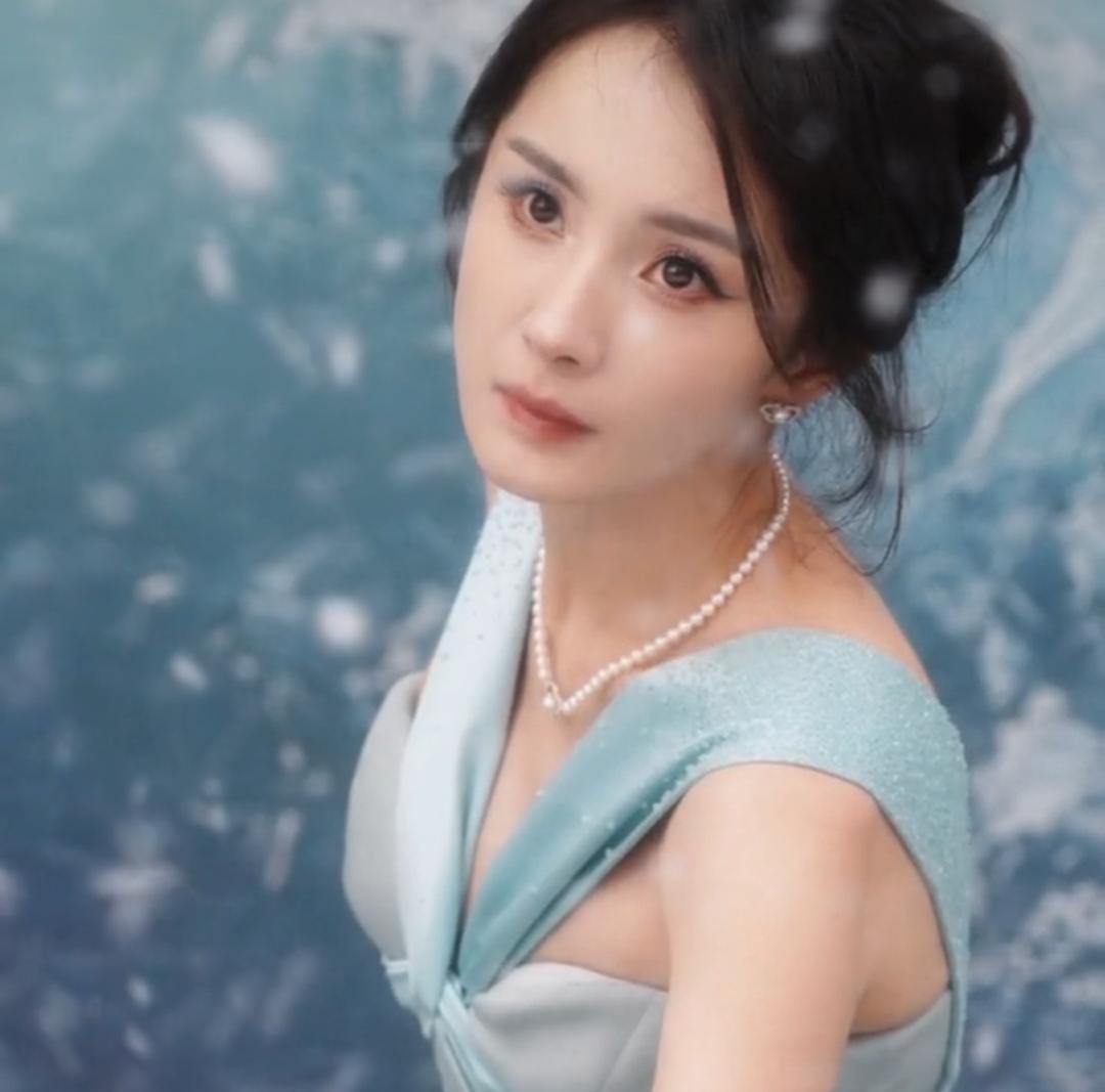 这个视频除了杨幂的美貌之外有任何出色的地方吗，杨幂工作室什么时候能跟上杨幂发展的