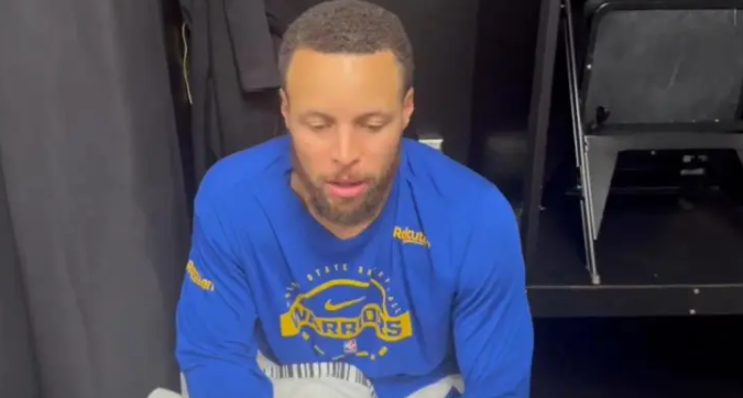 NBA常规赛，勇士vs马刺的比赛已经结束，勇士客场125-120逆转马刺。
本场