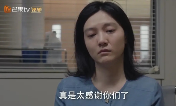 《仁心俱乐部》女孩筱筱手术失败，已经脑死亡。筱筱父母痛苦的和她告别后，筱爸对医生