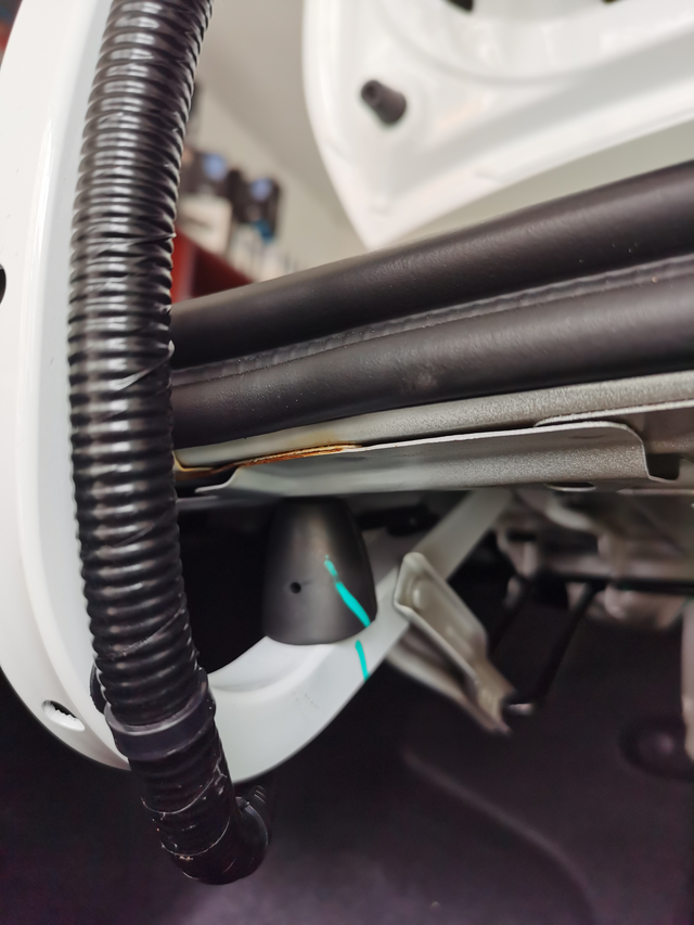 四代帝豪不咋地啊新车八个月就生锈了
太让人失望了