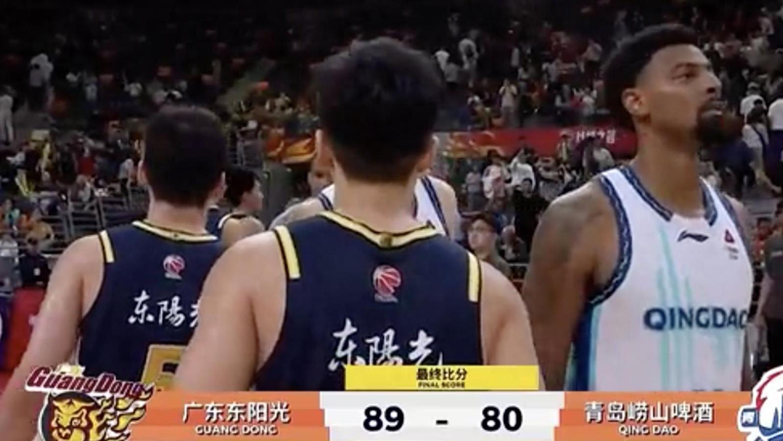 广东击败青岛夺4连胜！