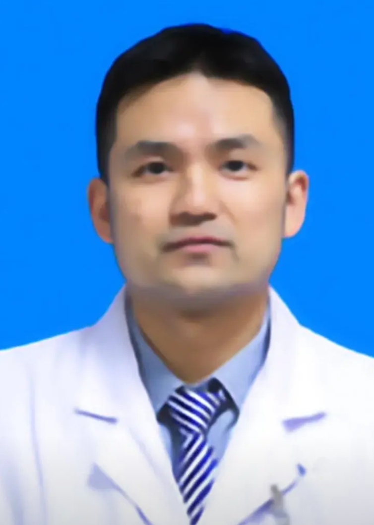 刘翔峰 ，你还是人吗？！
为了挣钱用这么肮脏的的手段故意给病人体内放入结石，切除