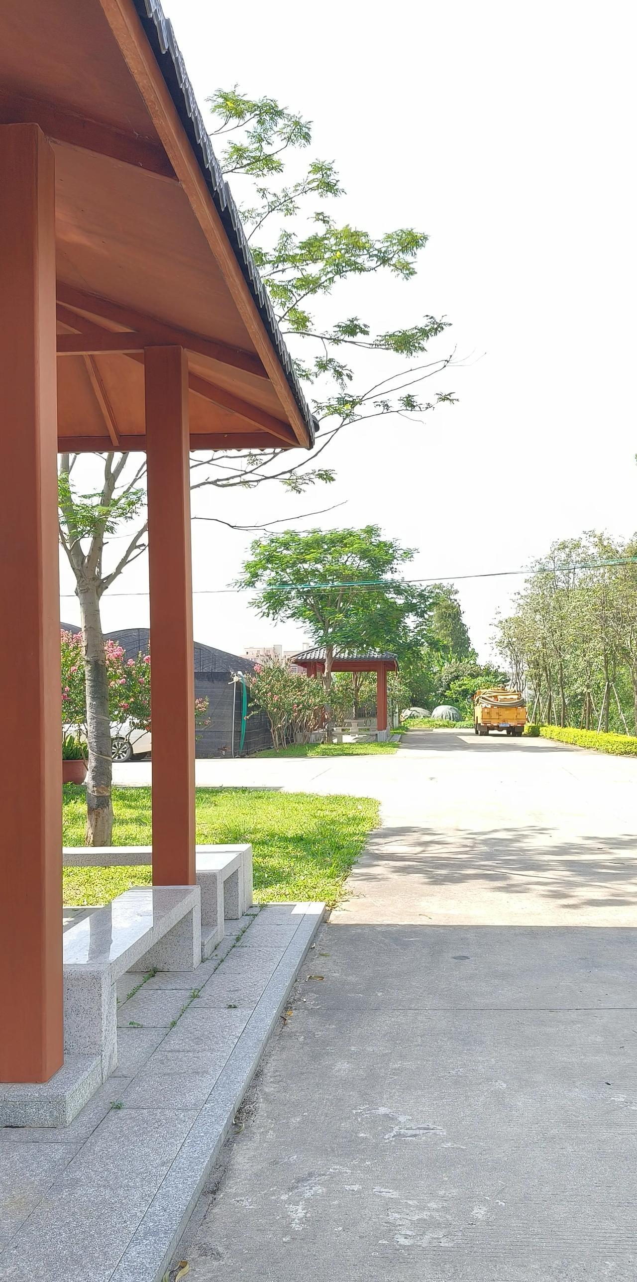 当初在苏联解体的议程中，以俄罗斯、乌克兰、白俄罗斯，和哈撒克斯坦为主导的四个加盟