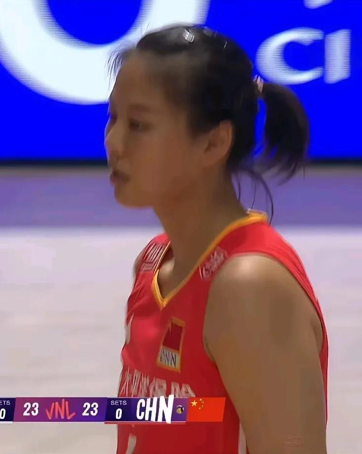 与捷克女排一战，彰显龚翔宇的价值，本场比赛MVP！
龚翔宇的扣球能力非常出色，综