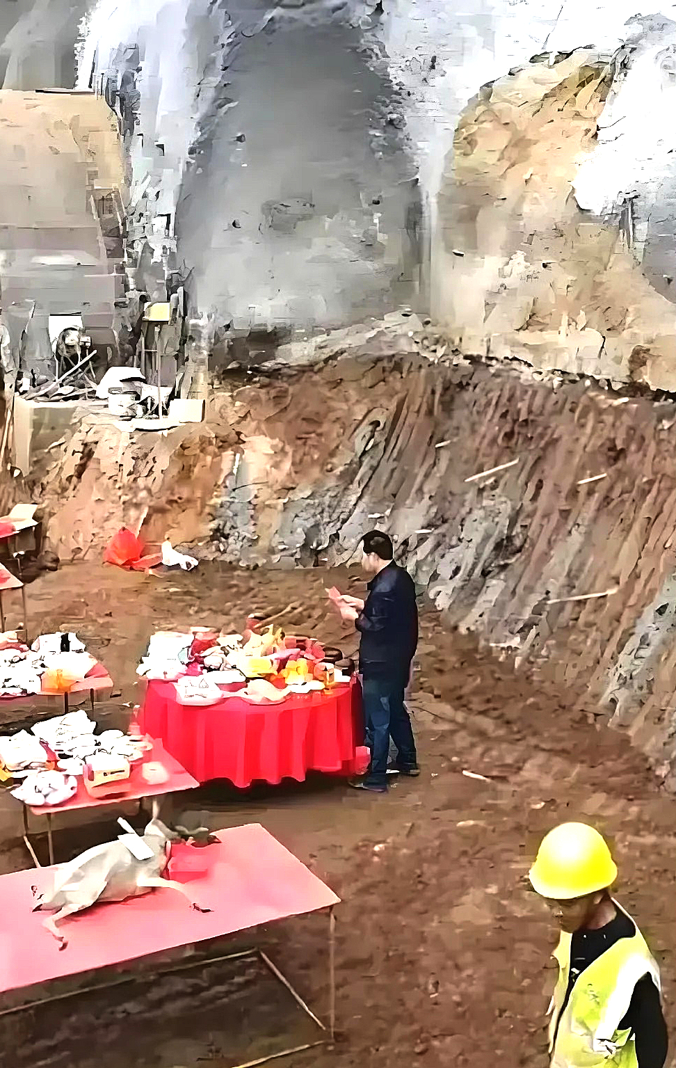 干工程的都搞这些，坟地太多了
