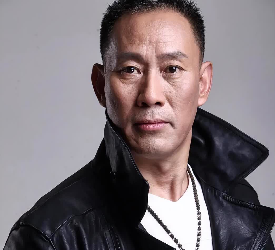 十个陕西籍的国家一级演员：
一、尤勇智，陕西西安临潼人
二、吴京安，陕西西安