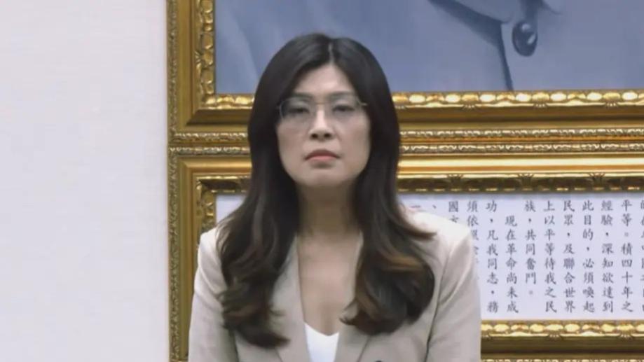 面对赖清德的暴政，郑丽文为什么反击乏力