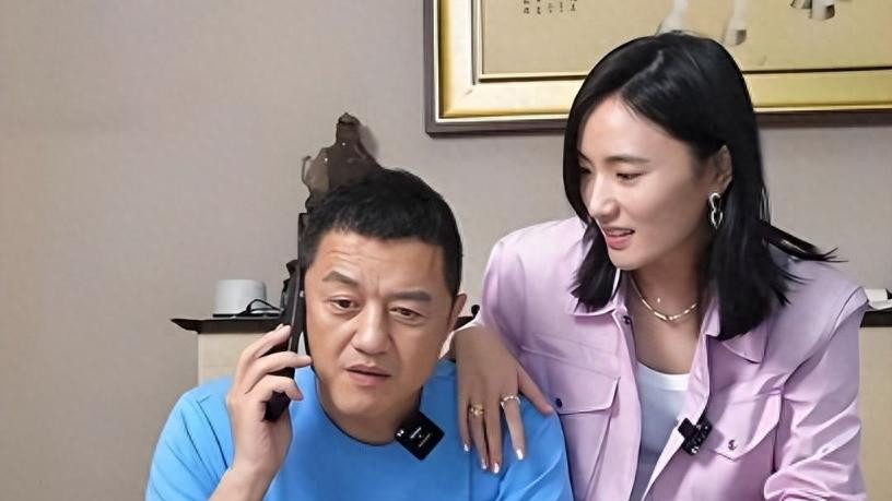 王菲前夫李亚鹏官宣离婚！和海哈金喜结婚仅3年，孩子跟女方生活