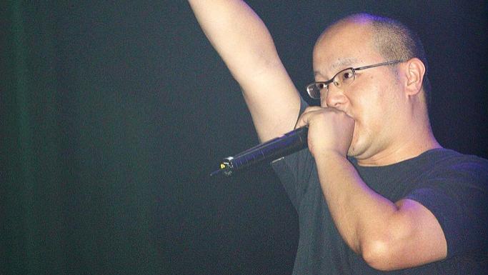 窦唯朝简《恨赋》融合古典文学与现代音乐