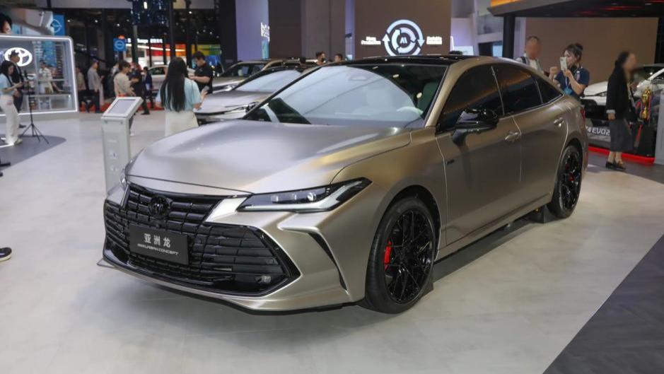 亚洲龙价格接近以前的卡罗拉，13万起，喜欢日系B级车的朋友狂喜