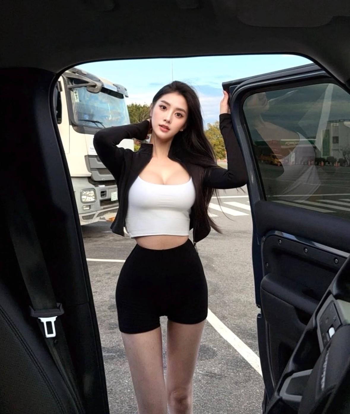 #美女究竟能有多美# #台风中上班你遇到过哪些困难# #美女#