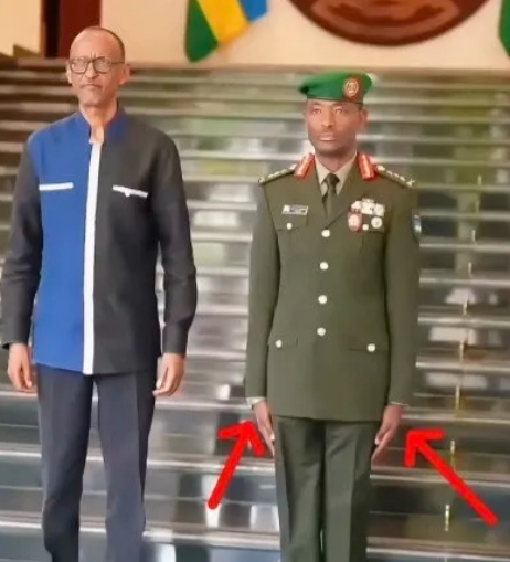 这一看就是留学中国军校毕业，被解放军认真操练过。

卢旺达新一届领导班子公开亮相