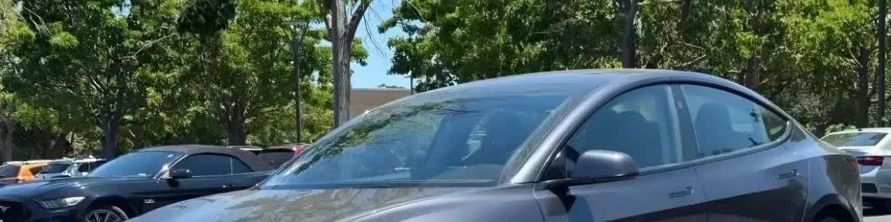 跑了10000公里后才发现，小米和特斯拉，根本不是一个档次！

1.驾驶感受