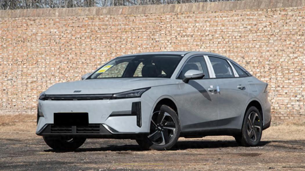 银河L6 EM-i强势上市，7.98万元起售，有何胜算可言？