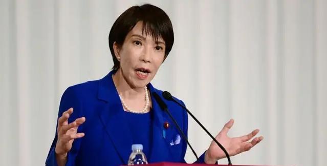参拜“靖国神社”？高市早苗不去了
7日，日本共同社报道了两则消息：其一是高市早苗