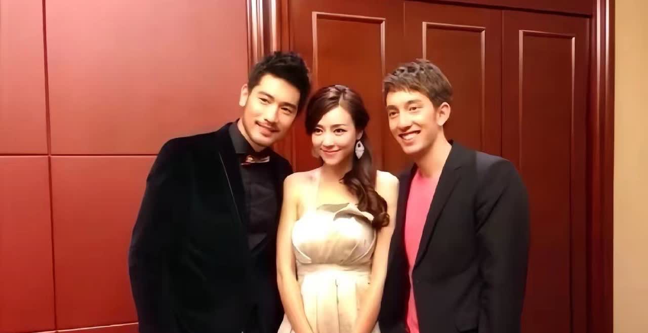 瑞内和高高是生活中的朋友，也是队友❤️高高和瑞内也一起演了这部《钱多多炼爱记》
