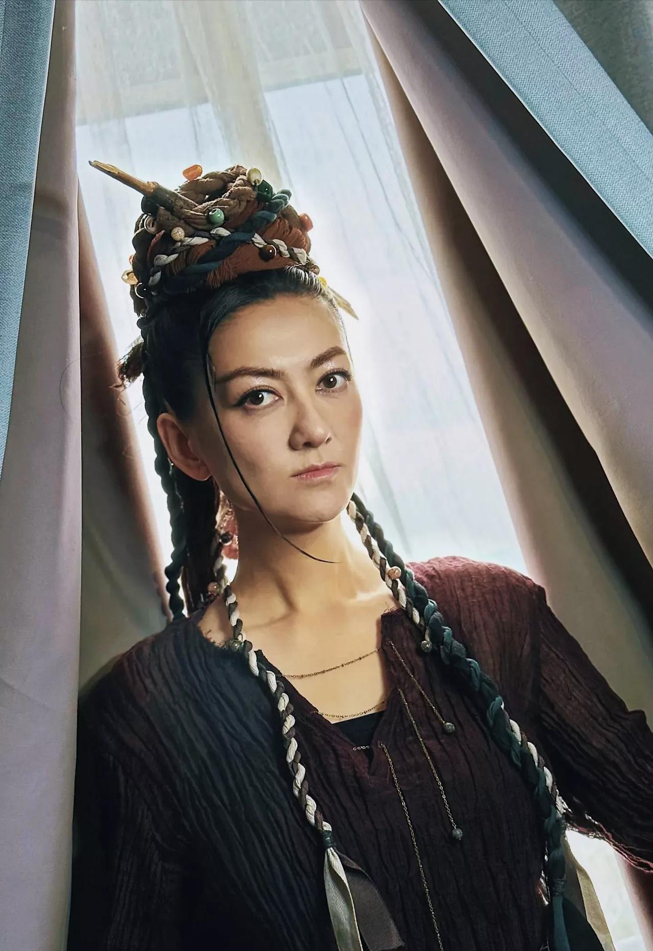 感谢者来女，
歌手这么多高手都送不走的马嘉祺，居然被她送走了，看到第七名是马嘉祺