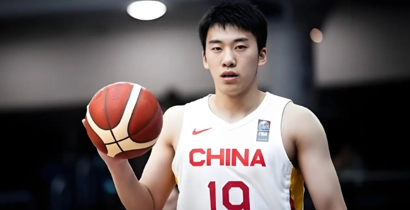 实话实说！中国男篮想要战胜日本男篮，以下3人不可或缺

1、王俊杰
这位已经在亚