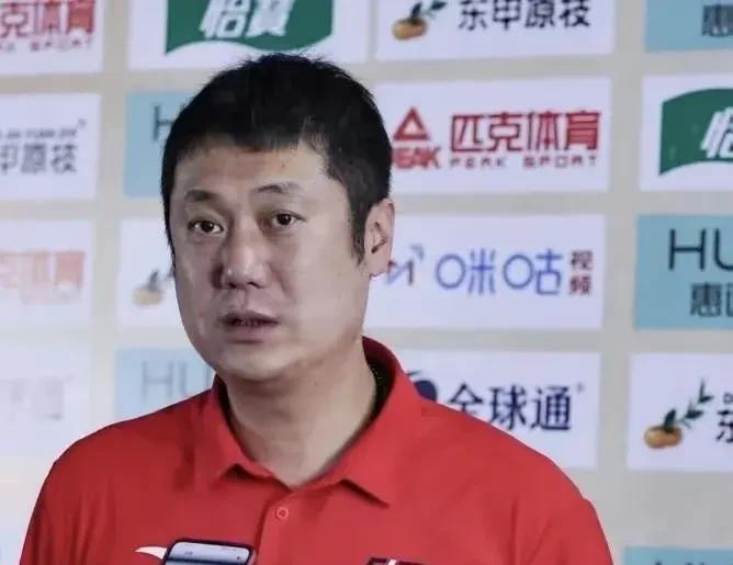 官宣！赵勇成为中国女排主教练
赵勇担任中国女排教练，是中国女排在洛杉矶奥运周期备
