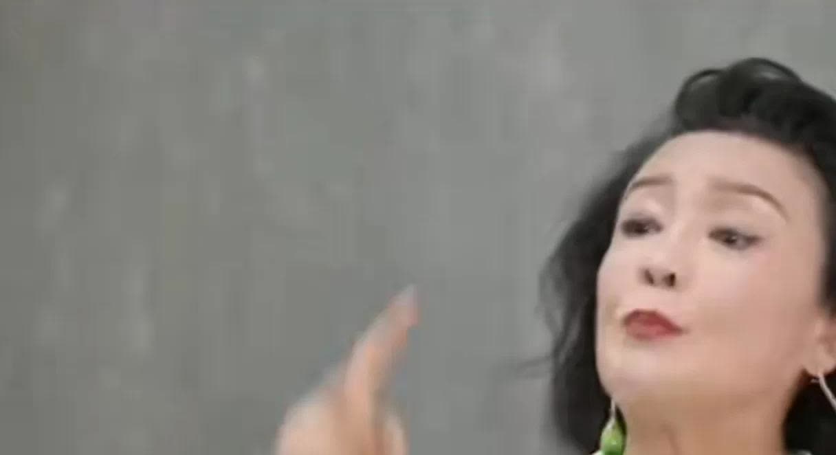 什么是活的通透，有大格局呢？
面对s妈的内涵挑衅，张兰看似不回应，实际说自己的