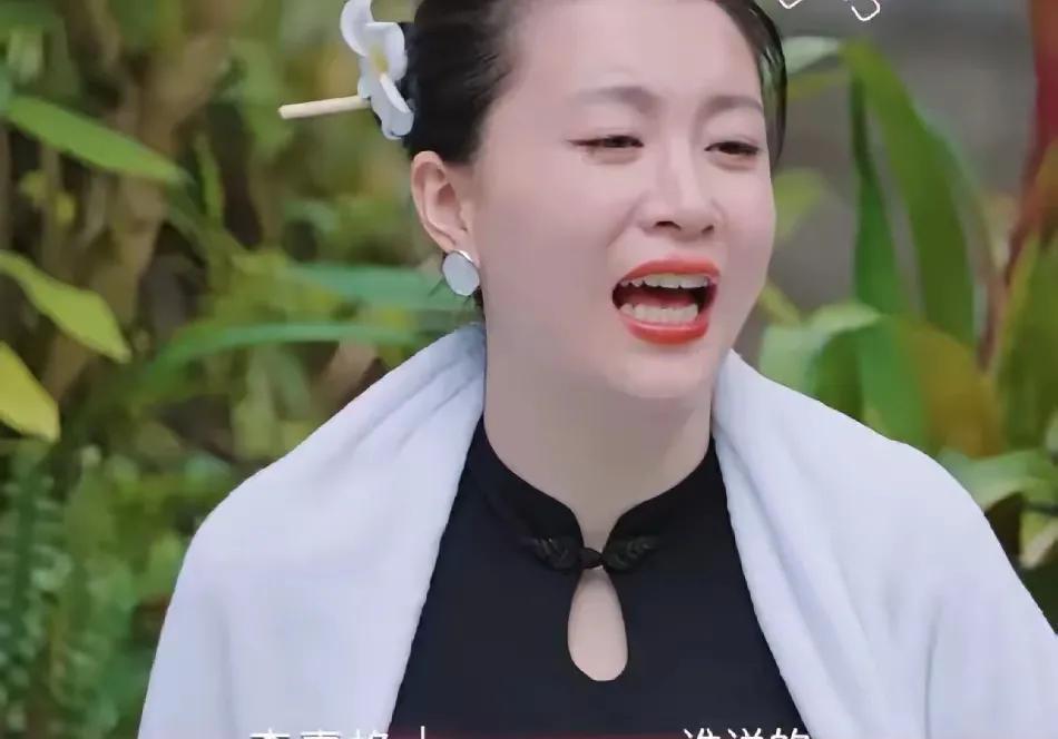李嘉格有个坏习惯，总把别人说的话解读成恶意。



邓传理随意一句评论，东北女性