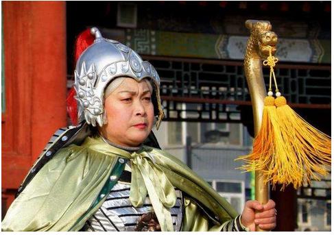 佘太君的龙头拐杖从何而来？宋太宗赵光义为何会允许它的存在？