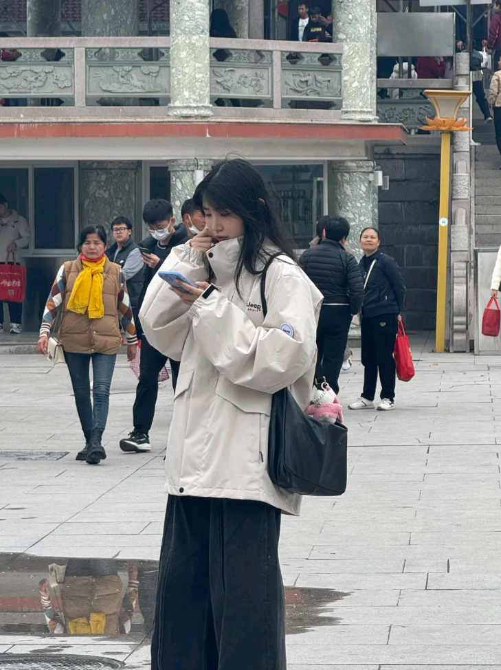 遇到心仪的女孩，我该如何要联系方式？