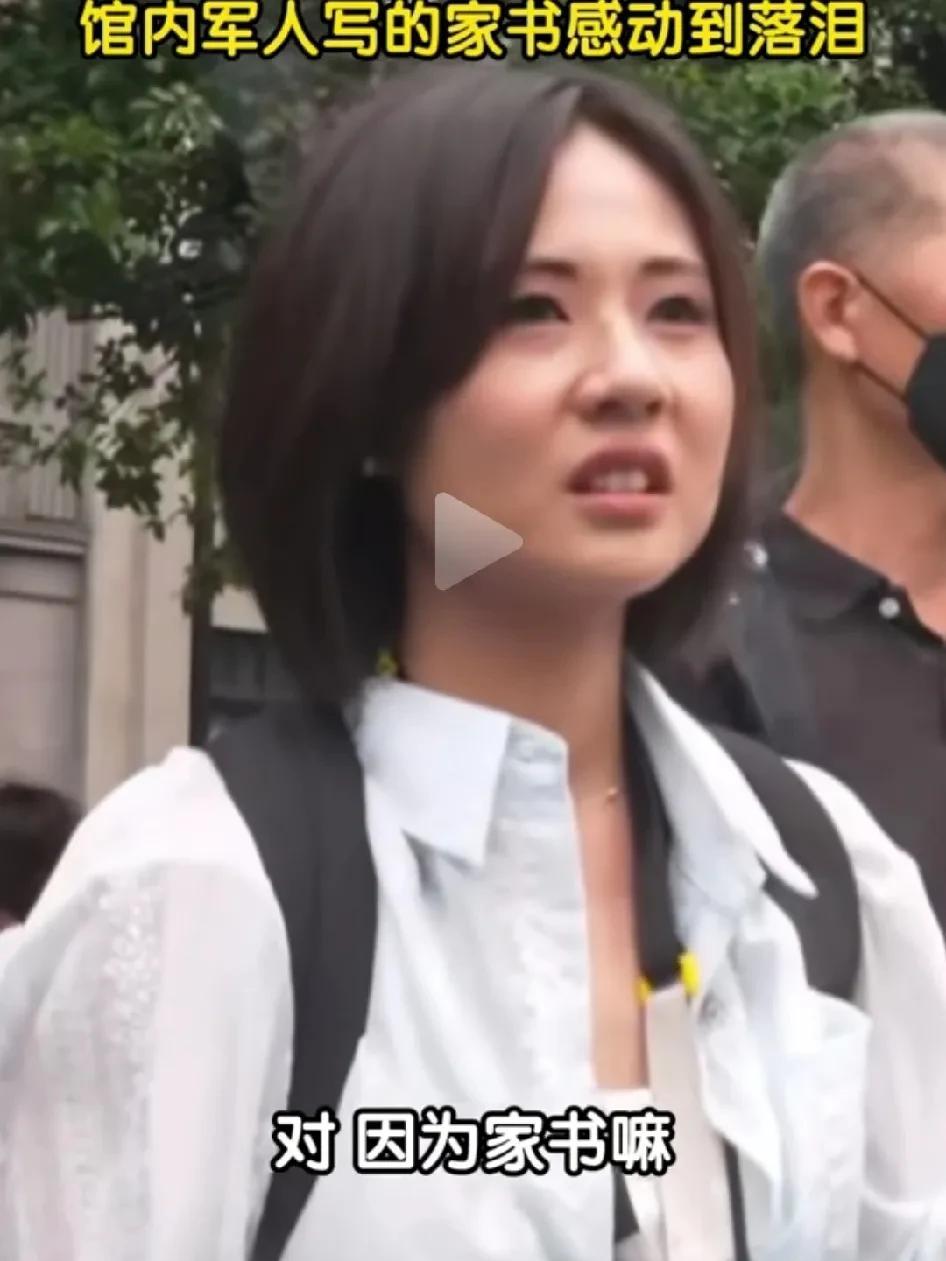 不但“馆长”人气旺，连中天美女记者也跟着火了。  



这次“馆长”大陆之行，