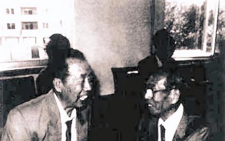 1941年，十来个鬼子押着七个赤身裸体、身上有伤的中国女人，对着一群新兵大喊一声