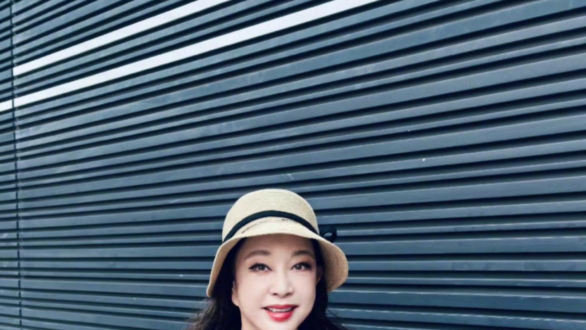 #刘晓庆被举报偷税#
