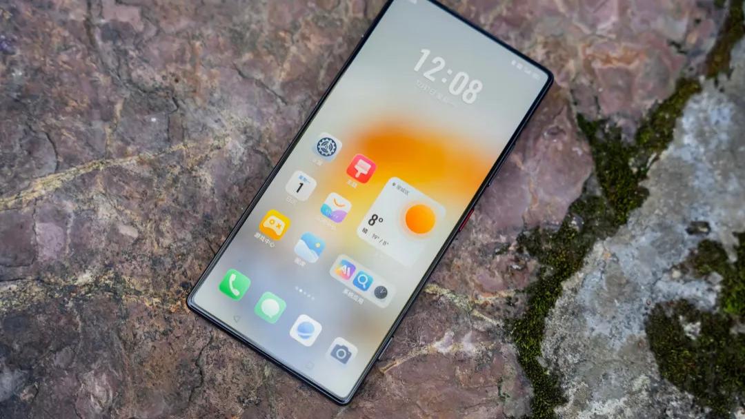 全球最快移动SoC，第五代骁龙8至尊版+真全面屏旗舰才是梦中情机