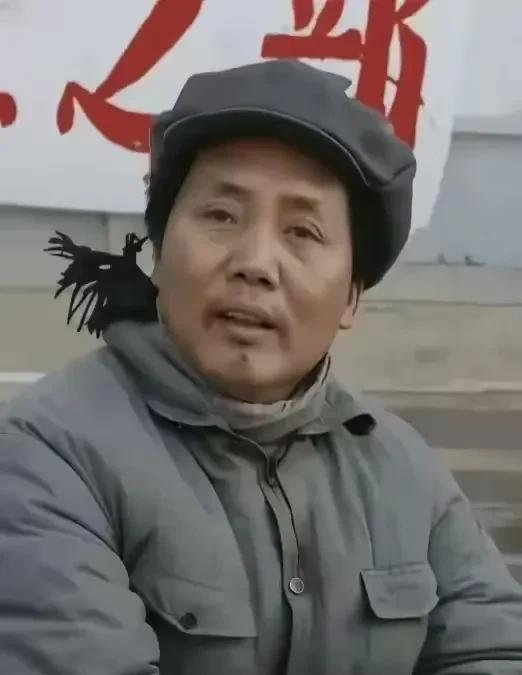 刷到伟人，就是好运，停留三秒，献上一朵鲜花[玫瑰]，给这位圣贤点个赞[赞]，以表