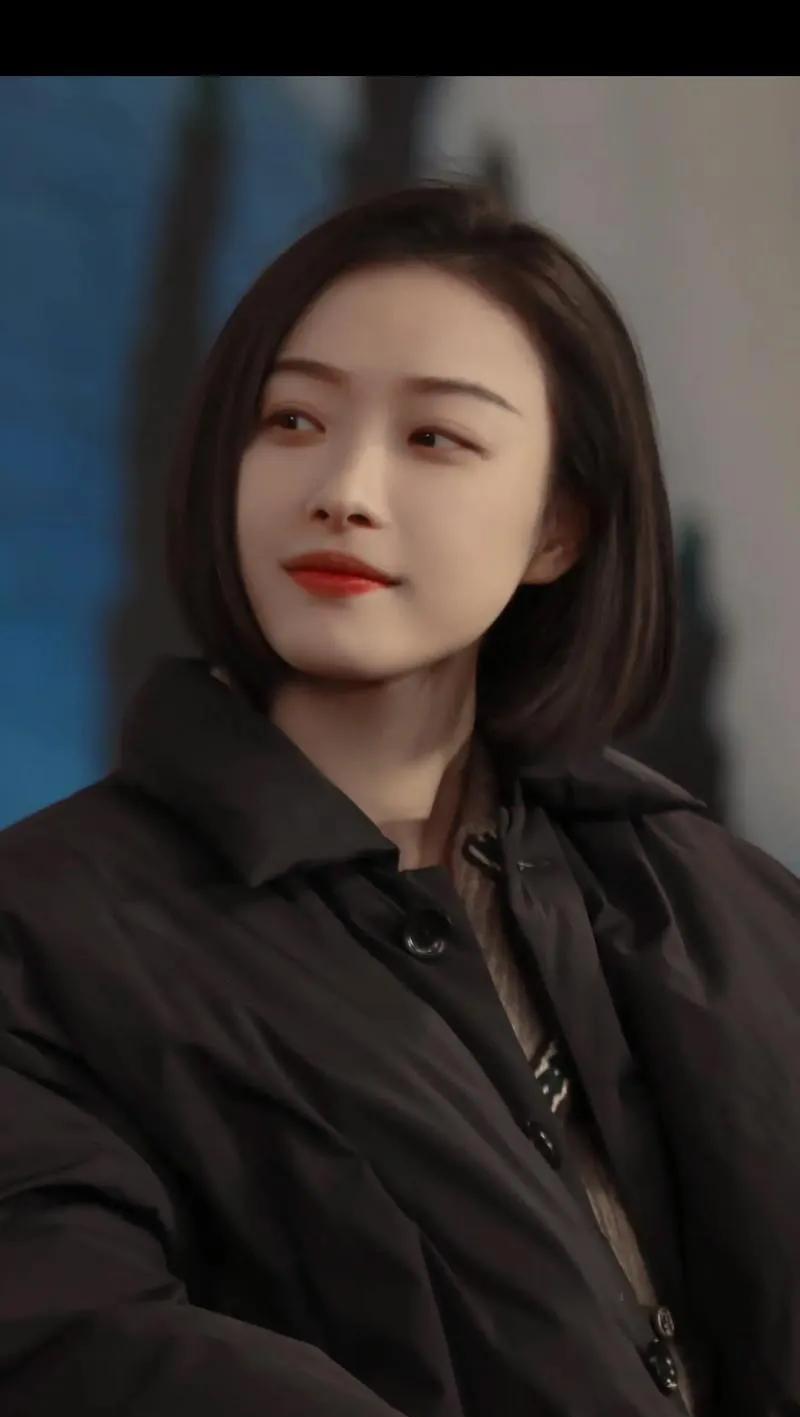 倪妮：希望大家因作品赞美我
倪妮在采访中坦言，希望观众能因她的作品而非其他外在因