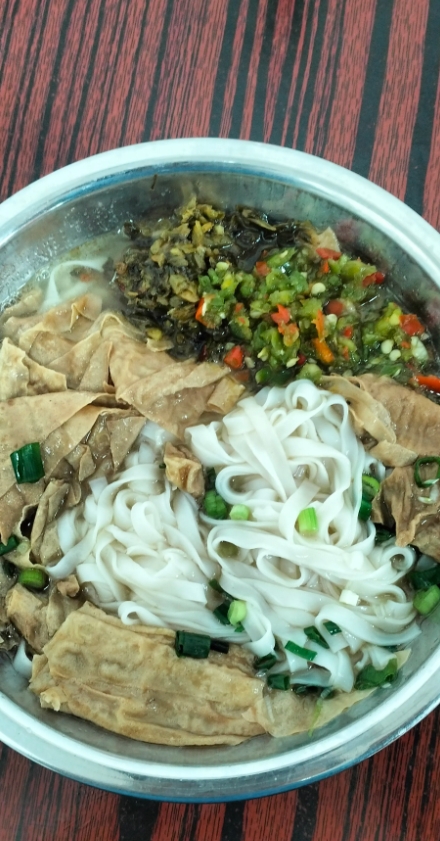今天娘家堂嫂给我说了一句话，真的是让我又气又无地自容！
今天堂嫂打电话给我，让我