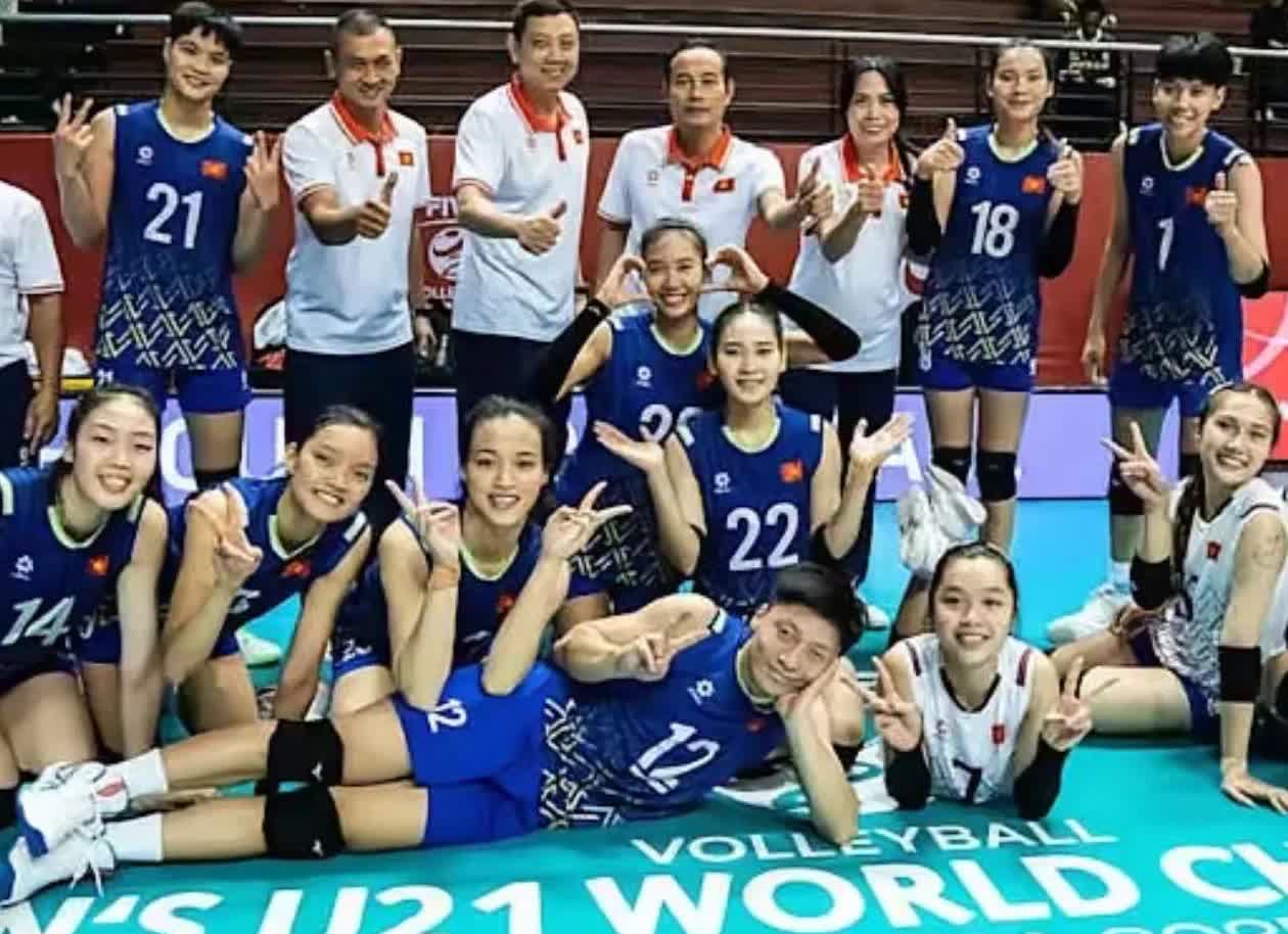 越南U21女排队员外貌性别引争议应恢复穿三角裤消除质疑
       越南“三