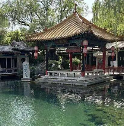 “泉”在济南过国庆 图文作品展示         济南护理职业学院     2025年10月11日 