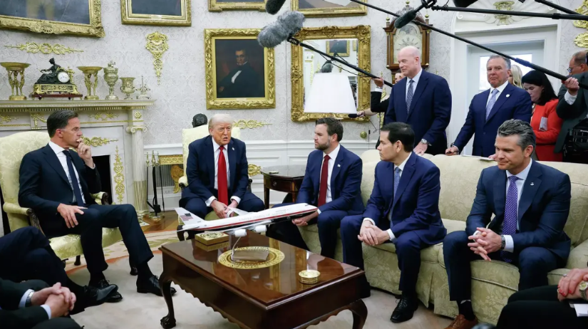 【矛盾的“最后通牒”：乌克兰打打打、欧洲买买买与美国赚赚赚】
 
在特朗普提前预