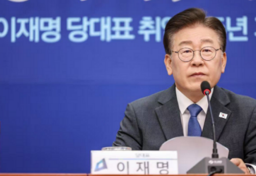 李在明以总统身份代表韩国，放弃“南北统一”的想法，韩国历史上还是头一次！
 
2