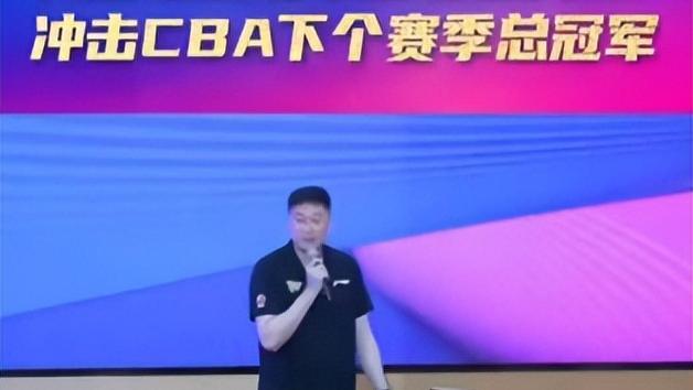 CBA3消息：广东主帅杜锋豪言争冠，杨瀚森引美媒关注，总决赛G5裁判安排出炉