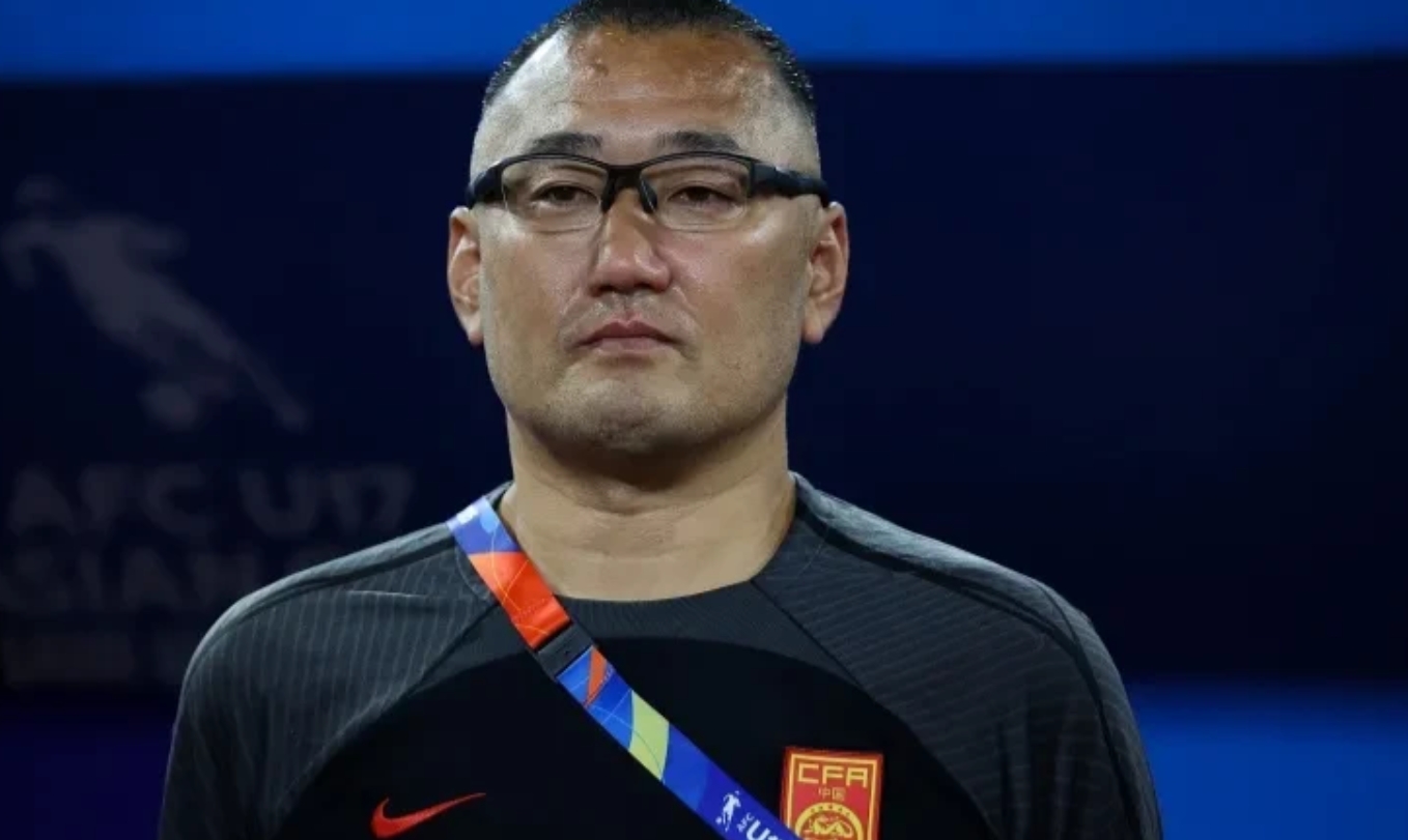 终于破案了！中国国少队日籍教练上村健一接受日本媒体《富士新闻网》采访说出了真话：