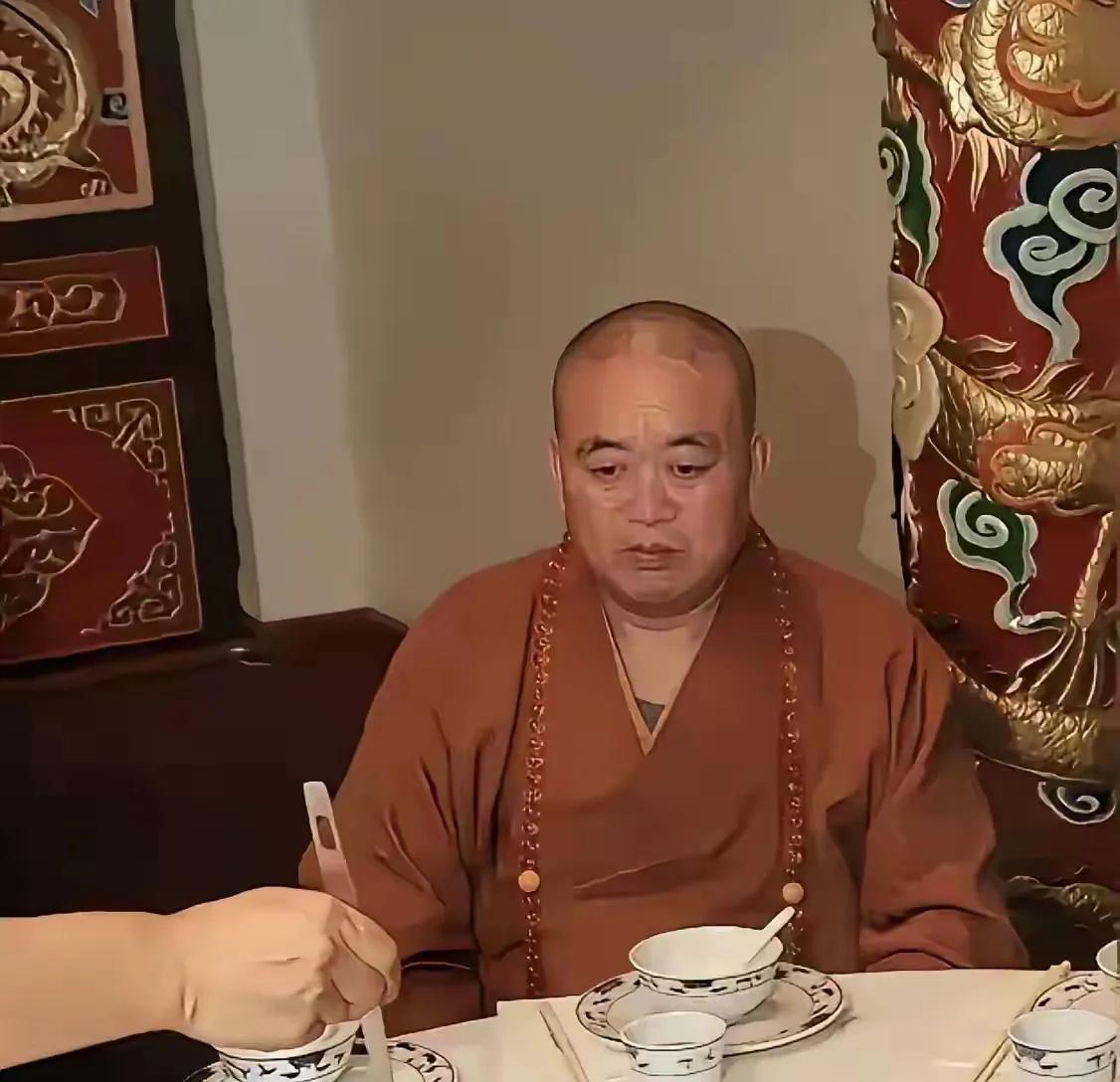 #头号创作者激励计划# 反腐好像很少涉及到宗教界人士，以为那是一片净土。这里面的